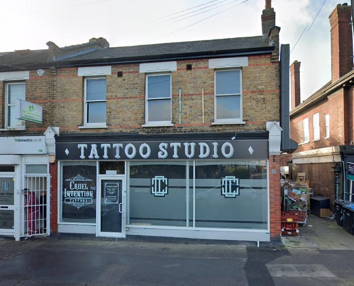 198 Lancaster Rd, Enfield for lease - Building Photo - Image 1 of 1