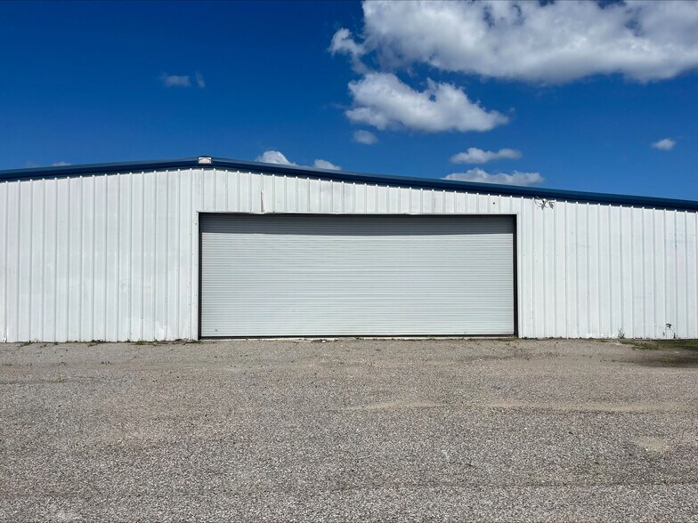 12620 S US Hwy 41, Gibsonton, FL à louer - Photo du bâtiment - Image 2 de 6