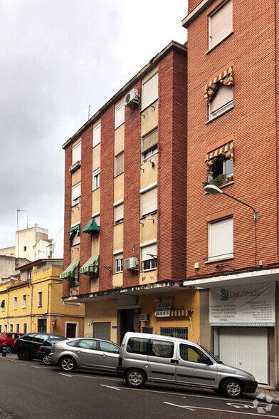 Calle Santa Sabina, 4, Talavera De La Reina, Toledo à vendre - Photo du bâtiment - Image 2 de 2