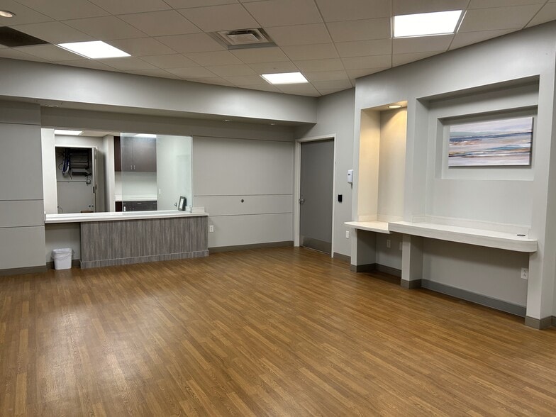 23600 Commerce Park, Beachwood, OH for lease - Interior Photo - Image 3 of 11