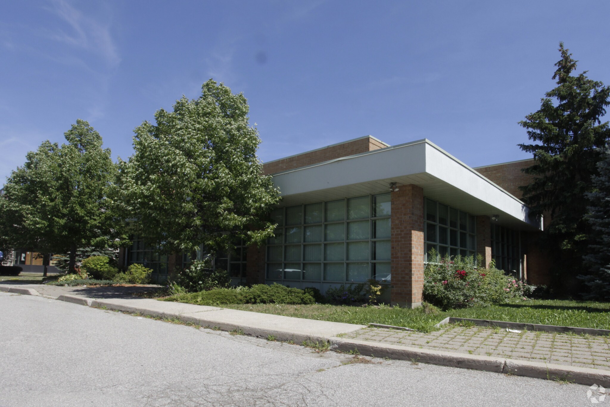 2870 Portland Dr, Oakville, ON for sale Building Photo- Image 1 of 1
