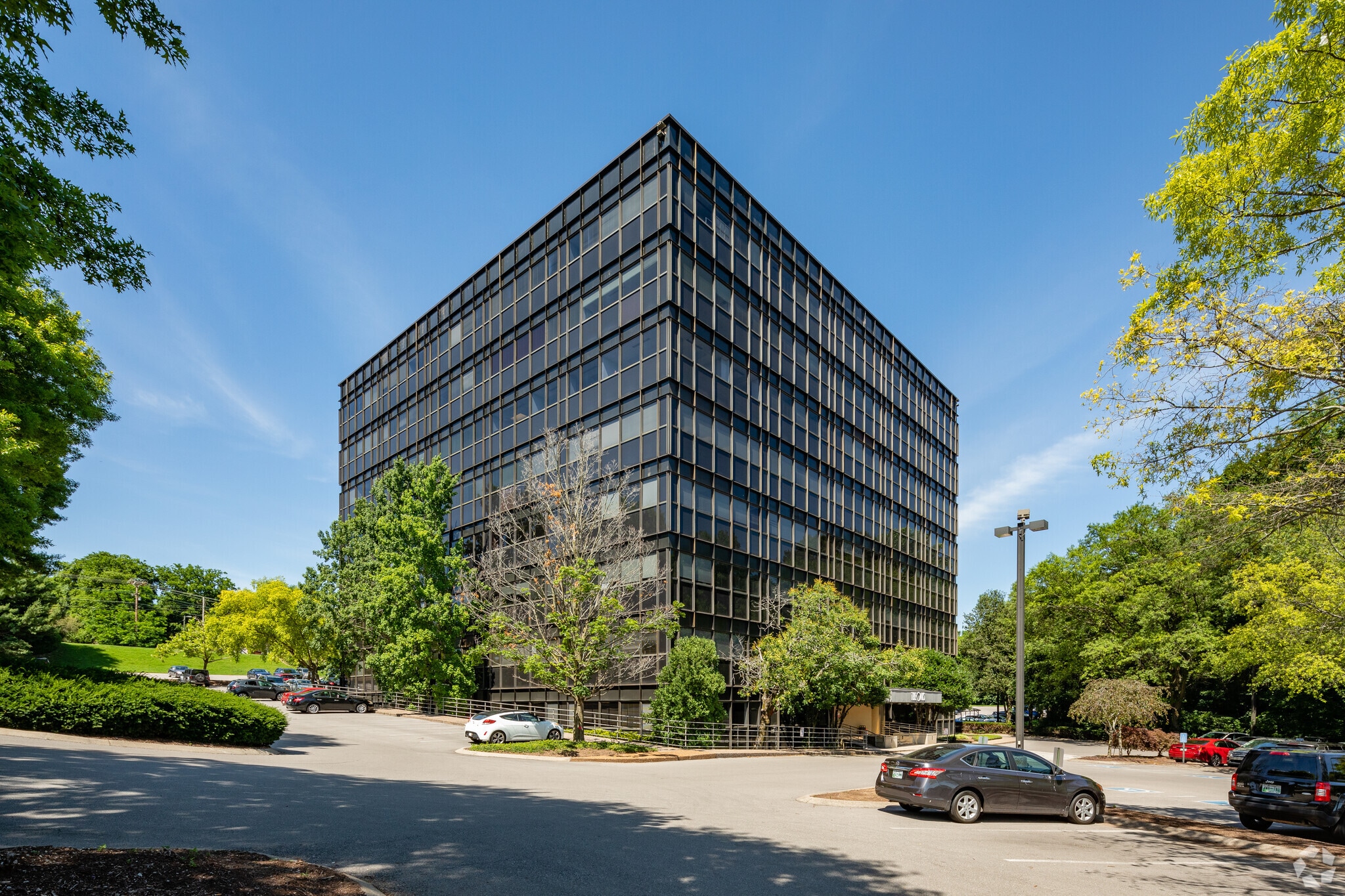 1101 Kermit Dr, Nashville, TN à louer Photo du bâtiment- Image 1 de 7