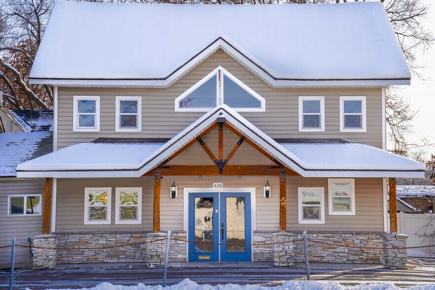 428 1st Ave W, Kalispell, MT à vendre - Photo du bâtiment - Image 2 de 42