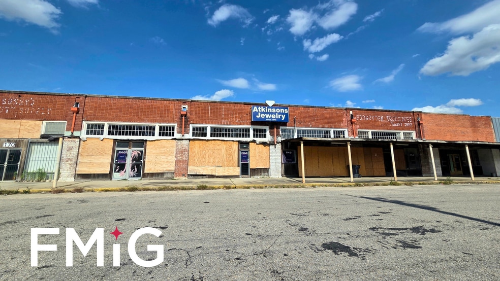 156 N Craft Hwy, Chickasaw, AL à vendre - Photo du bâtiment - Image 3 de 14