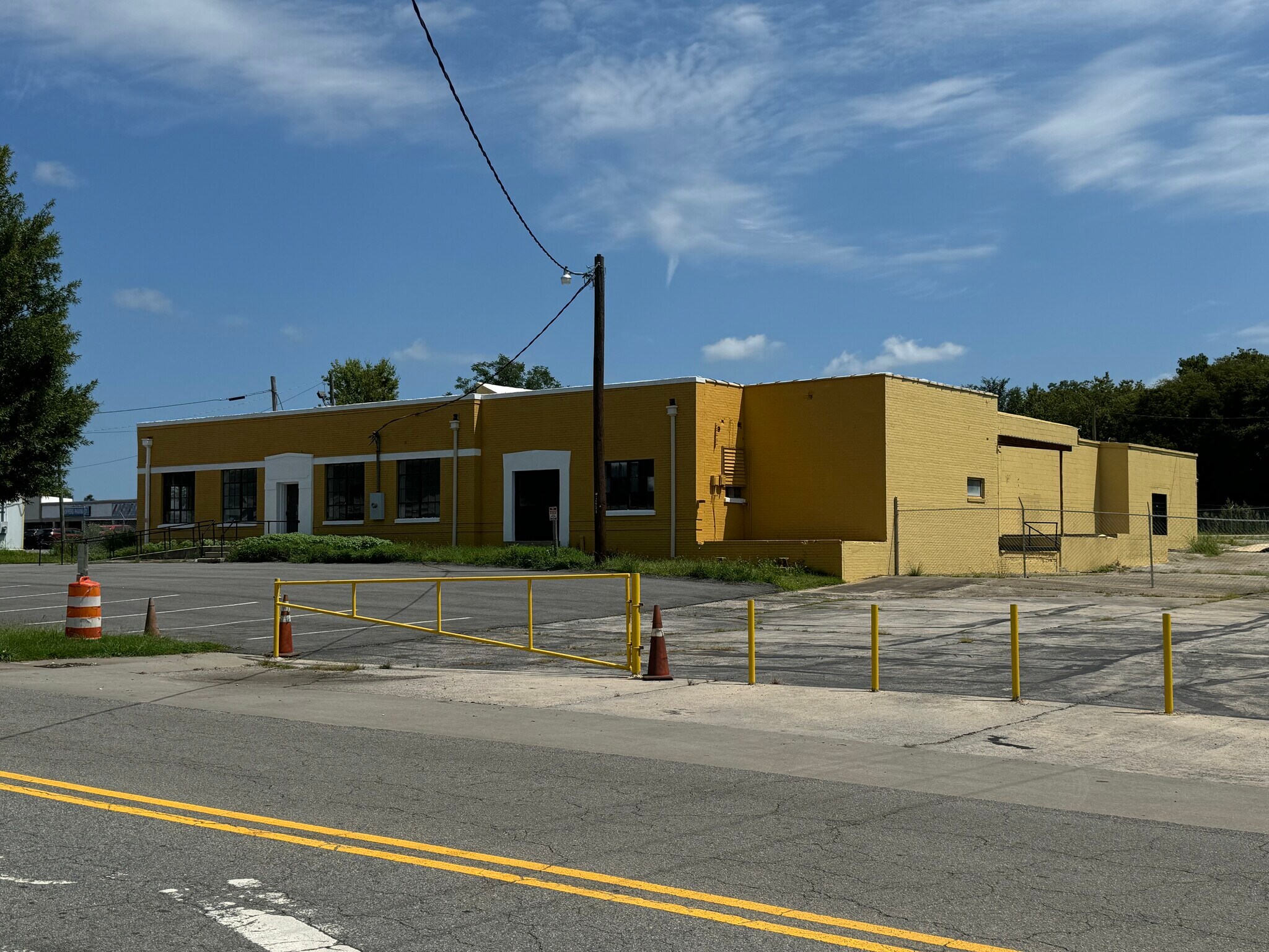 321 S Jefferson Ave, Eatonton, GA à vendre Photo du bâtiment- Image 1 de 19