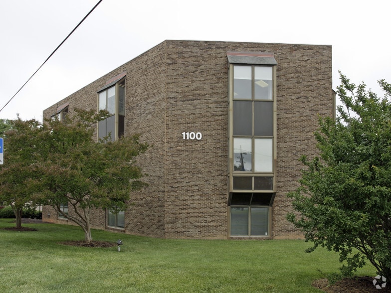 1100 Welborne Dr, Richmond, VA à louer - Photo du bâtiment - Image 3 de 8