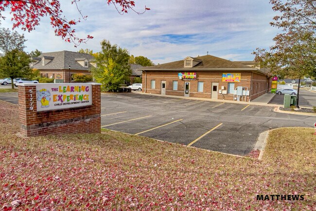 More details for 51779 Van Dyke Ave, Shelby Township, MI - Retail for Sale