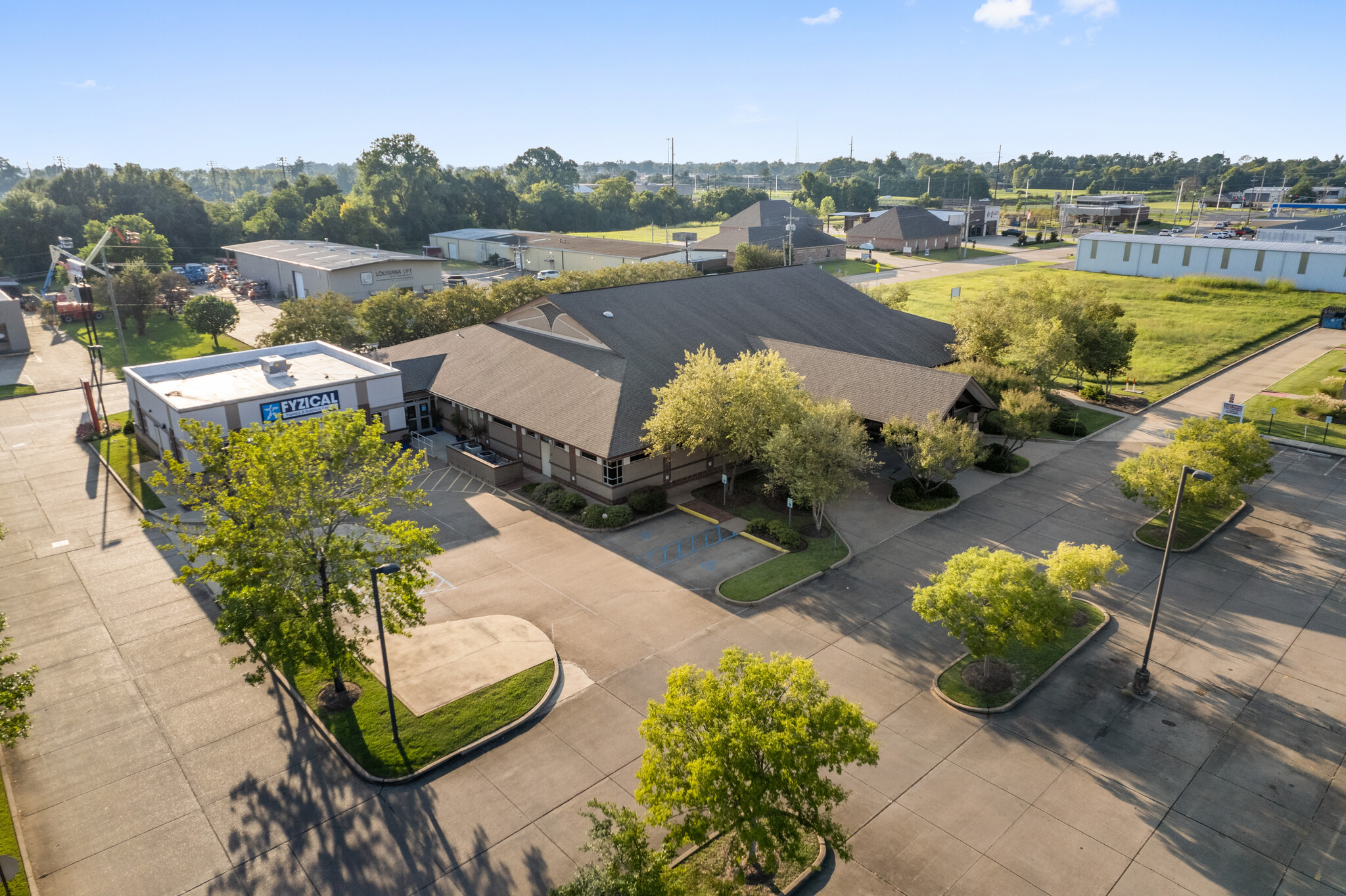 221 Windermere Blvd, Alexandria, LA for sale Primary Photo- Image 1 of 1