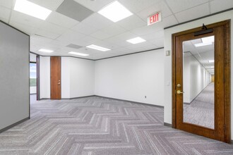 5599 San Felipe St, Houston, TX for lease Interior Photo- Image 1 of 10