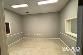 2828 S McCall Rd, Englewood, FL for lease Interior Photo- Image 2 of 11
