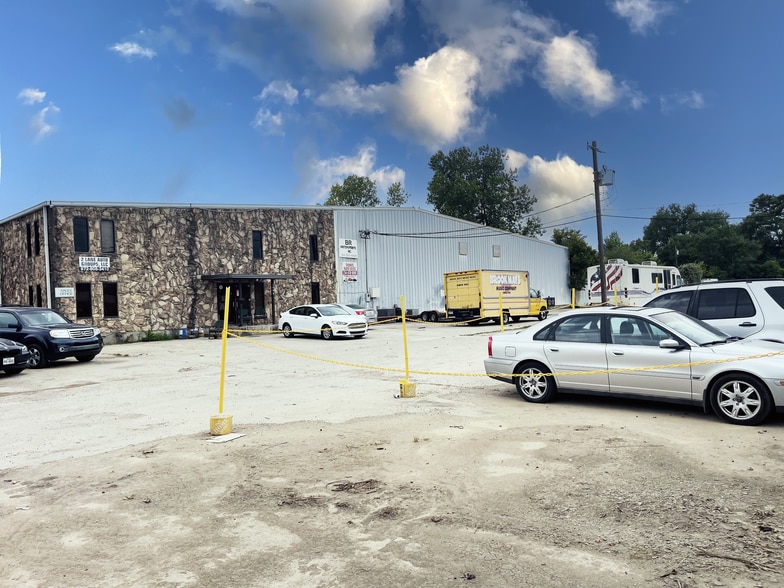 3044 Morrell Ave, Dallas, TX à vendre - Photo du bâtiment - Image 3 de 4