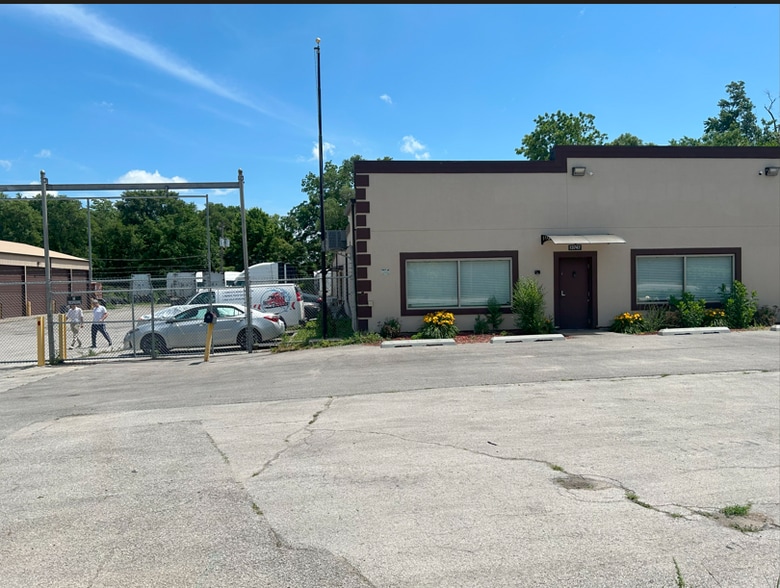 13747 S Western Ave, Blue Island, IL for sale - Building Photo - Image 3 of 24