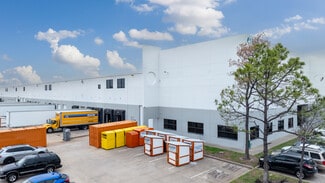 Plus de détails pour 10810 W Little York Rd, Houston, TX - Industriel à louer