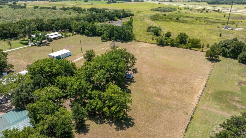 14330 S Highway 281, Santo, TX à vendre - Photo du bâtiment - Image 2 de 37