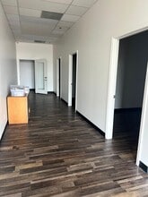 1860-1920 W Broadway Rd, Mesa, AZ for lease Interior Photo- Image 2 of 4