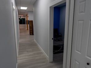 4321-4331 Solutions Ln, Lakewood Ranch, FL for lease Interior Photo- Image 1 of 18