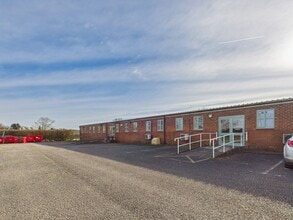 Llyndir Ln, Wrexham à louer Photo du bâtiment- Image 1 de 3