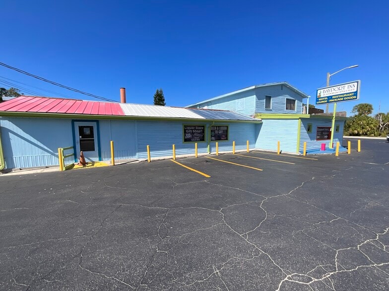 4835 Cortez Blvd, Spring Hill, FL for sale - Building Photo - Image 1 of 33