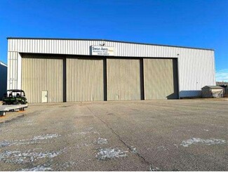 Plus de détails pour 10910 Airport Dr, Grande Prairie, AB - Industriel à vendre