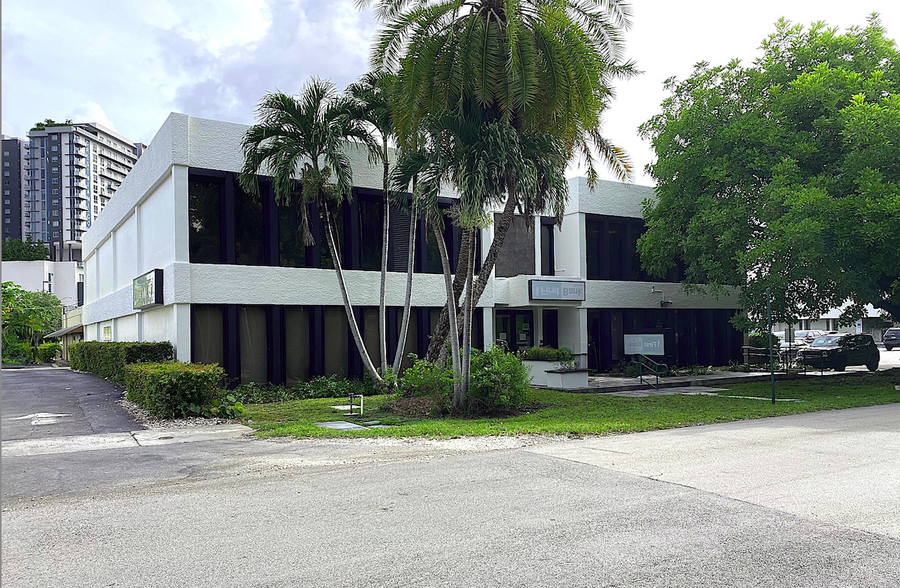 9795 S Dixie Hwy, Miami, FL for lease - Building Photo - Image 1 of 7