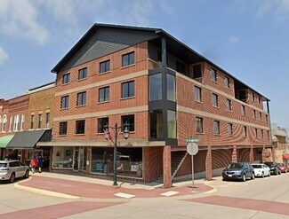 Plus de détails pour 248 1st Ave E, Dyersville, IA - Bureau à louer