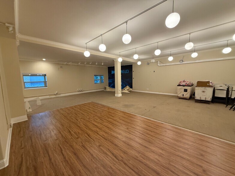 33 E 4th Ave, San Mateo, CA à louer - Photo du bâtiment - Image 3 de 24