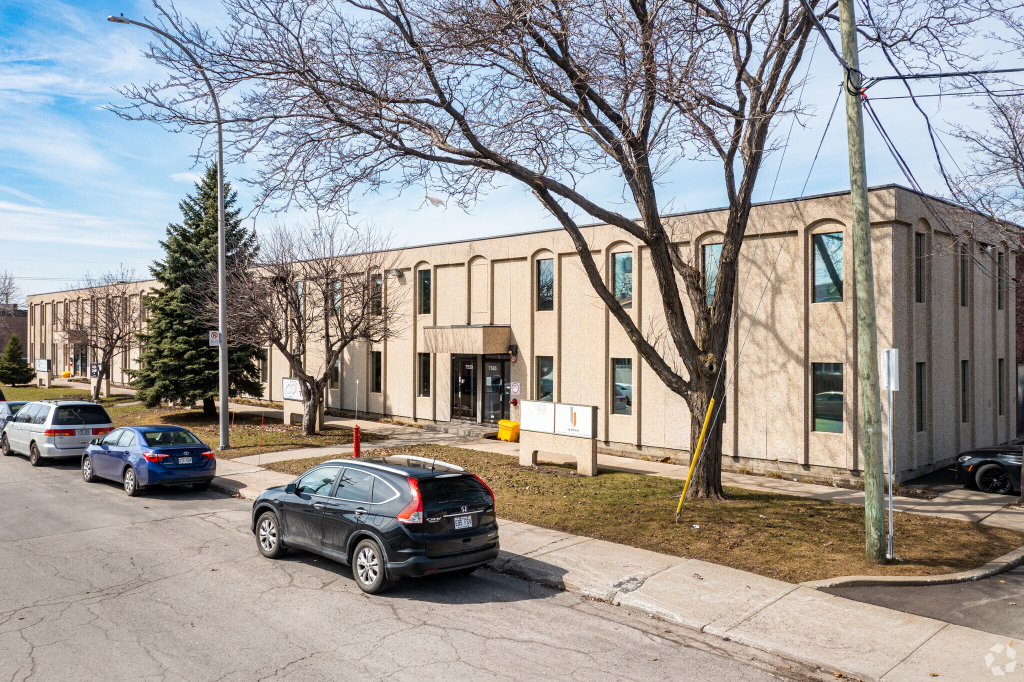 7535-7565 Av M.-B.-Jodoin, Montréal, QC for lease Primary Photo- Image 1 of 4