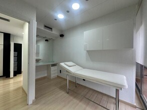 Office in Manresa, Barcelona for lease Interior Photo- Image 1 of 21