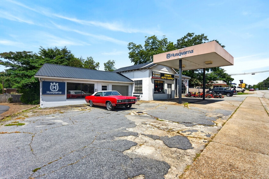 217 Main St, Pine Mountain, GA for sale - Building Photo - Image 3 of 15