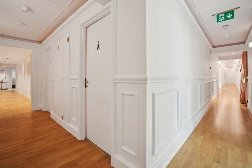 25 Rue Royale, Paris à louer - Photo intérieure - Image 3 de 12