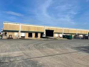 11400 NW 32nd Ave, Miami, FL for lease Building Photo- Image 1 of 2