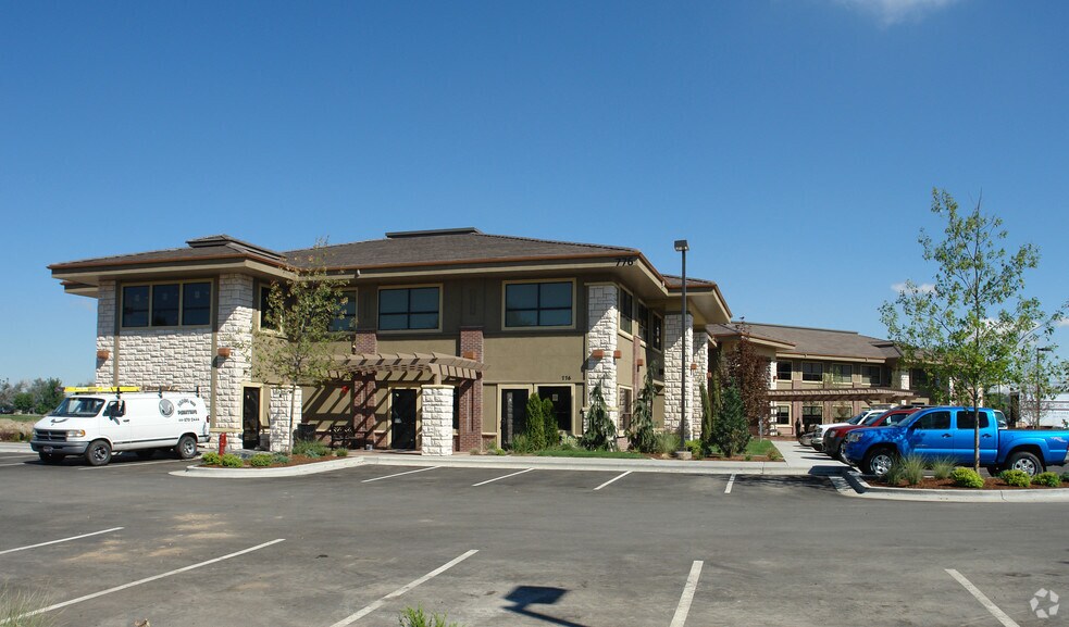 776 E Riverside Dr, Eagle, ID à louer - Photo du bâtiment - Image 3 de 10