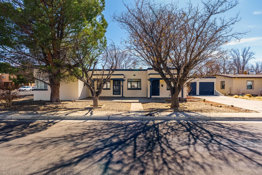 1005 Carlisle Blvd SE, Albuquerque, NM à vendre - Photo du bâtiment - Image 3 de 10