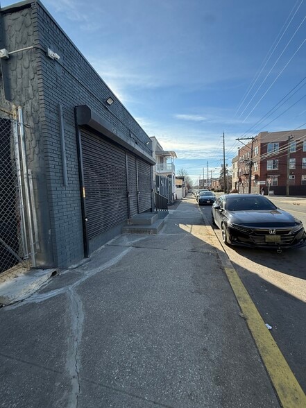 724 Grove St, Irvington, NJ for sale - Building Photo - Image 1 of 13