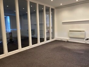 Kemble Airfield, Kemble à louer Photo intérieure- Image 2 de 5