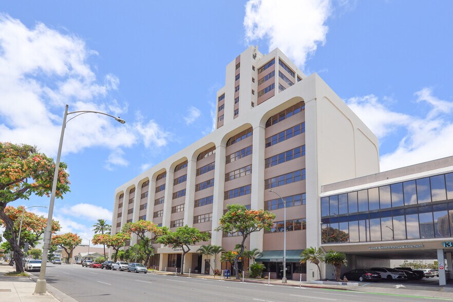 1314 S king St, Honolulu, HI à louer - Photo du bâtiment - Image 3 de 20