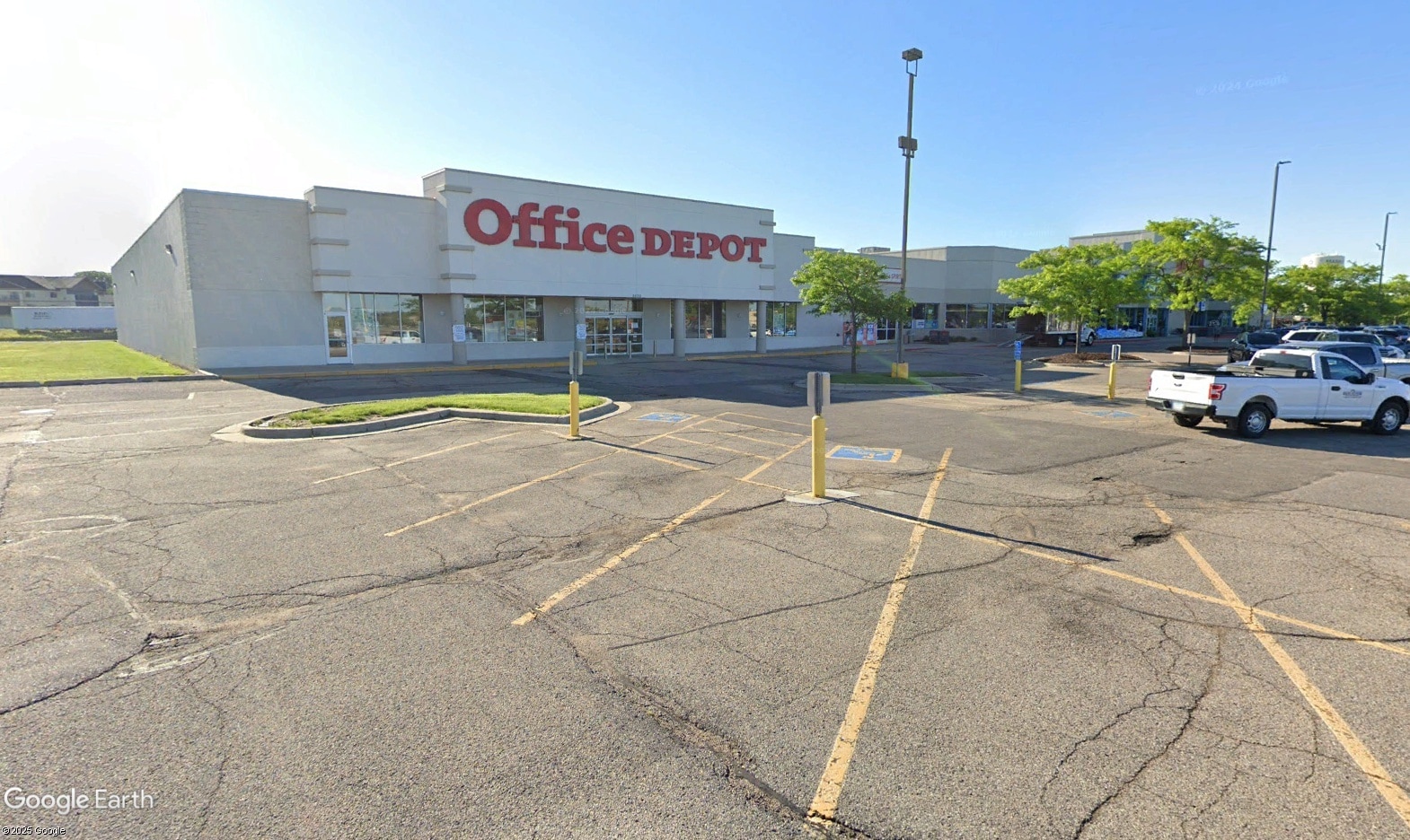 2020 Adams St, Mankato, MN for sale Primary Photo- Image 1 of 4