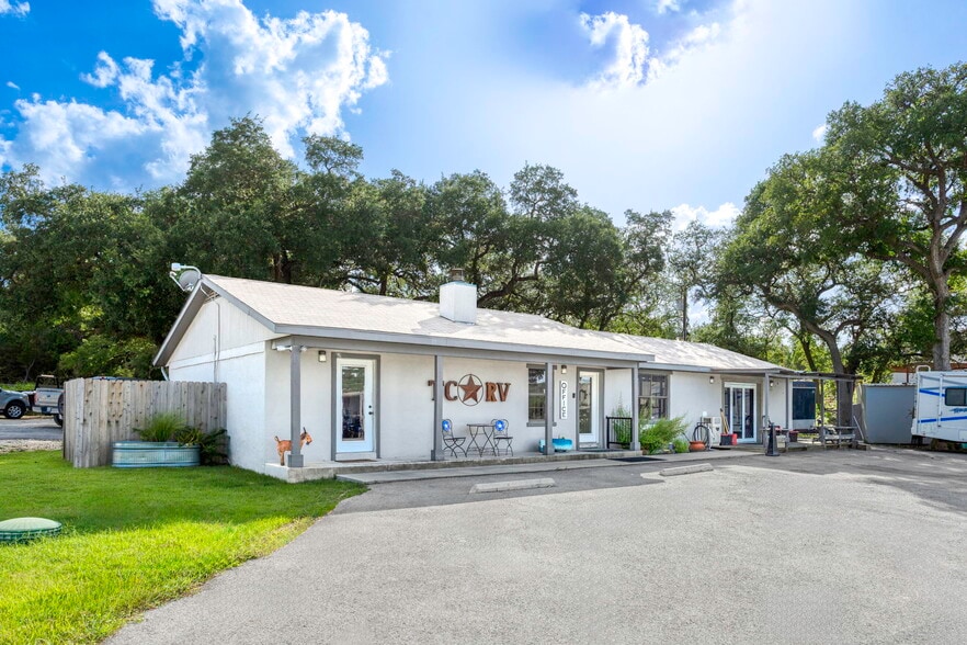 16415 S Access Rd, Canyon Lake, TX for sale - Building Photo - Image 1 of 30