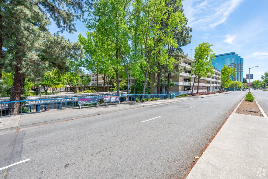 577 L St, Sacramento, CA à louer - Photo du bâtiment - Image 3 de 6