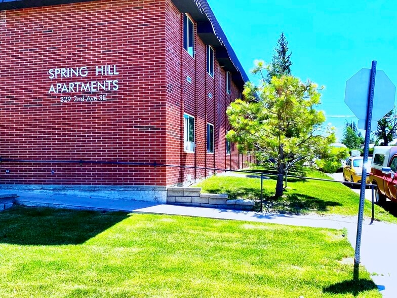 229 2nd Ave SE, Cut Bank, MT for sale - Building Photo - Image 3 of 46