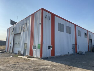 Plus de détails pour 1810 Yellowhead Trl NE, Edmonton, AB - Industriel à louer