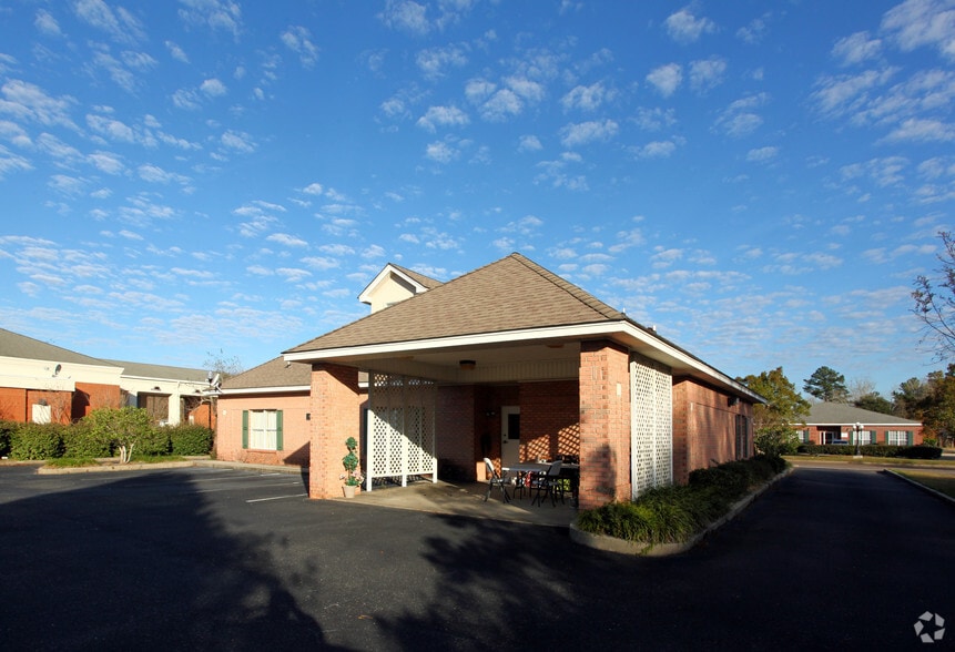 908 Plantation Blvd, Fairhope, AL for sale - Building Photo - Image 2 of 2