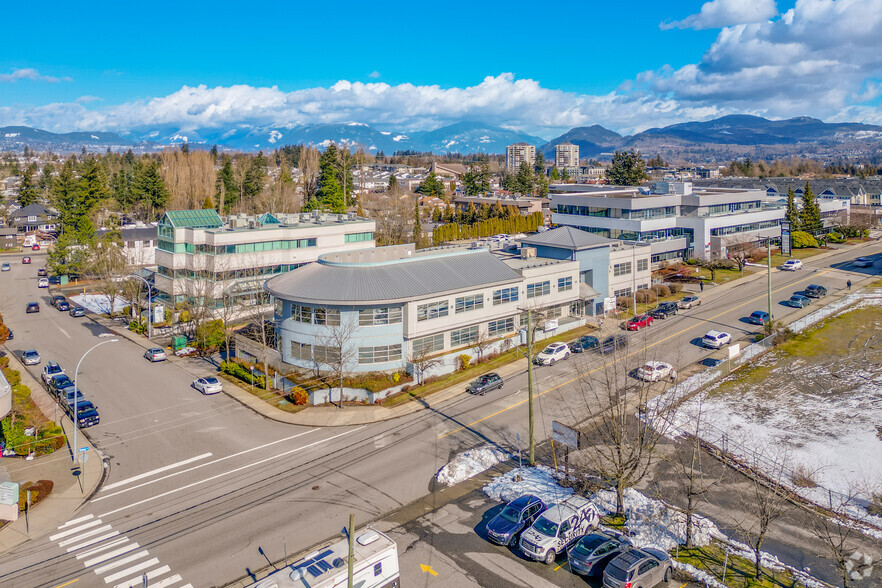 32525 Simon Ave, Abbotsford, BC for lease - Building Photo - Image 2 of 8