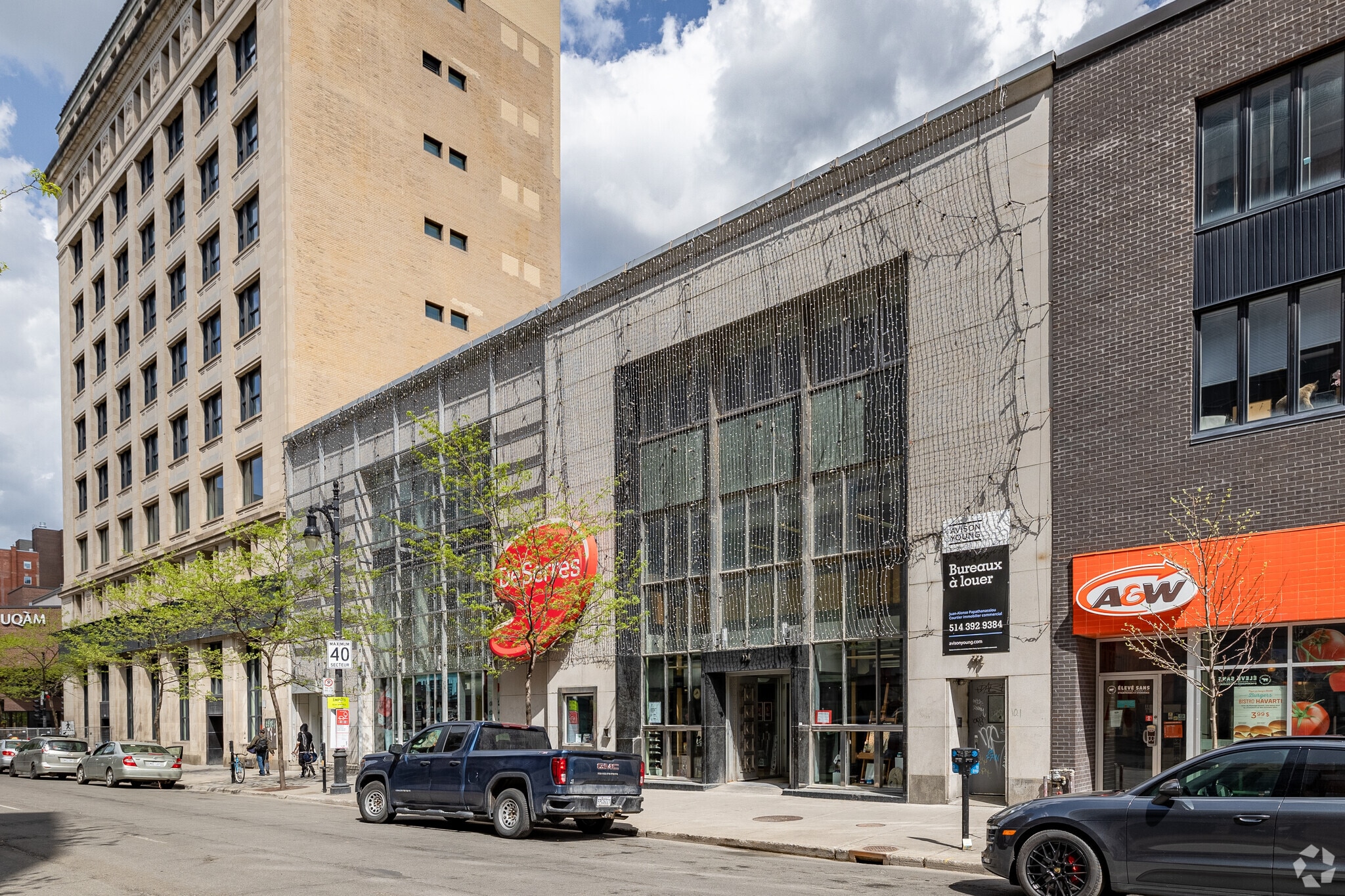 332-334 Sainte-Catherine E, Montréal, QC for sale Primary Photo- Image 1 of 5