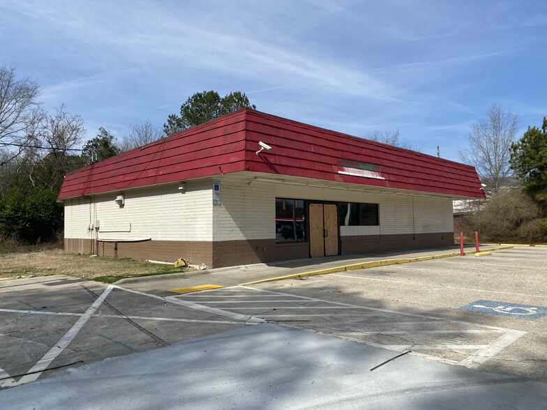 4000 S Main St, Hope Mills, NC for sale - Primary Photo - Image 1 of 1