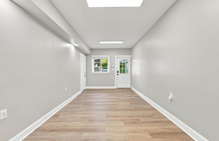 3457 Clinton St, West Seneca, NY à vendre - Photo du bâtiment - Image 2 de 18