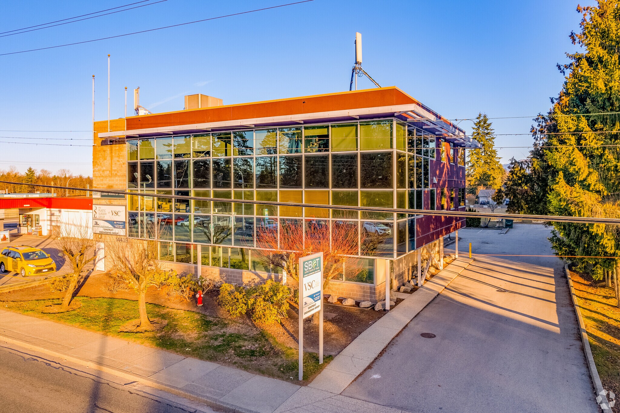 14439 104th Ave, Surrey, BC for sale Primary Photo- Image 1 of 1