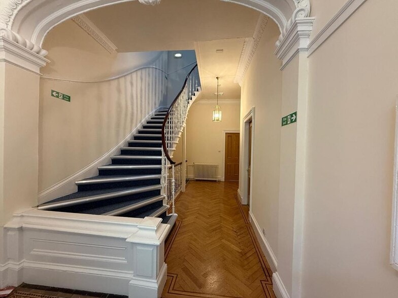 17 Sandyford Pl, Glasgow for lease - Building Photo - Image 2 of 25