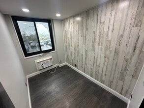 711A-711D Seagirt Ave, Far Rockaway, NY for lease Interior Photo- Image 1 of 1