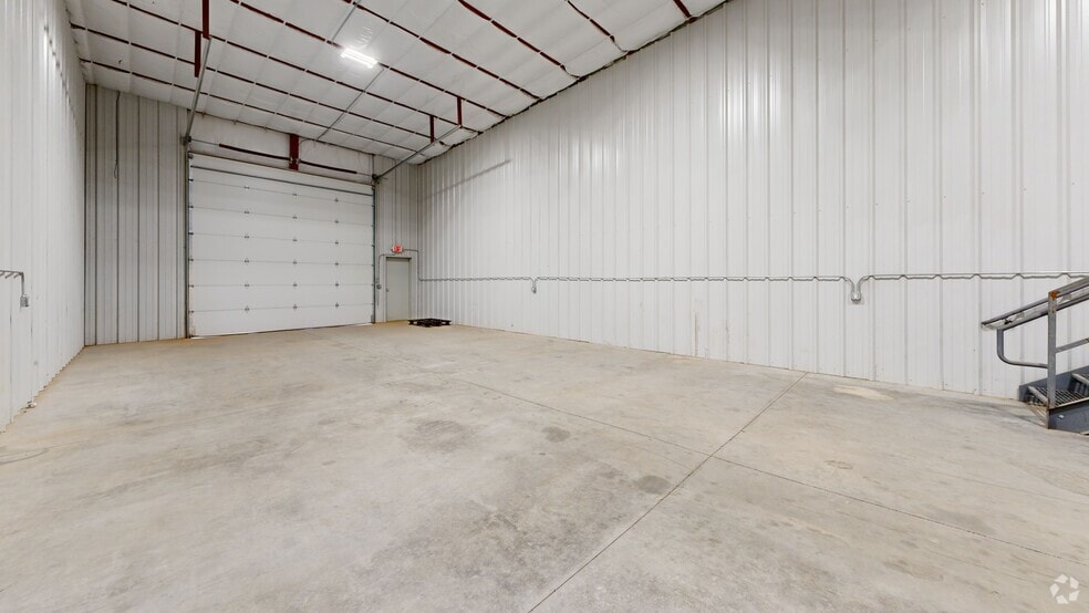 10800 State Highway 191, Midland, TX for lease - Matterport 3D Scan - Image 2 of 24